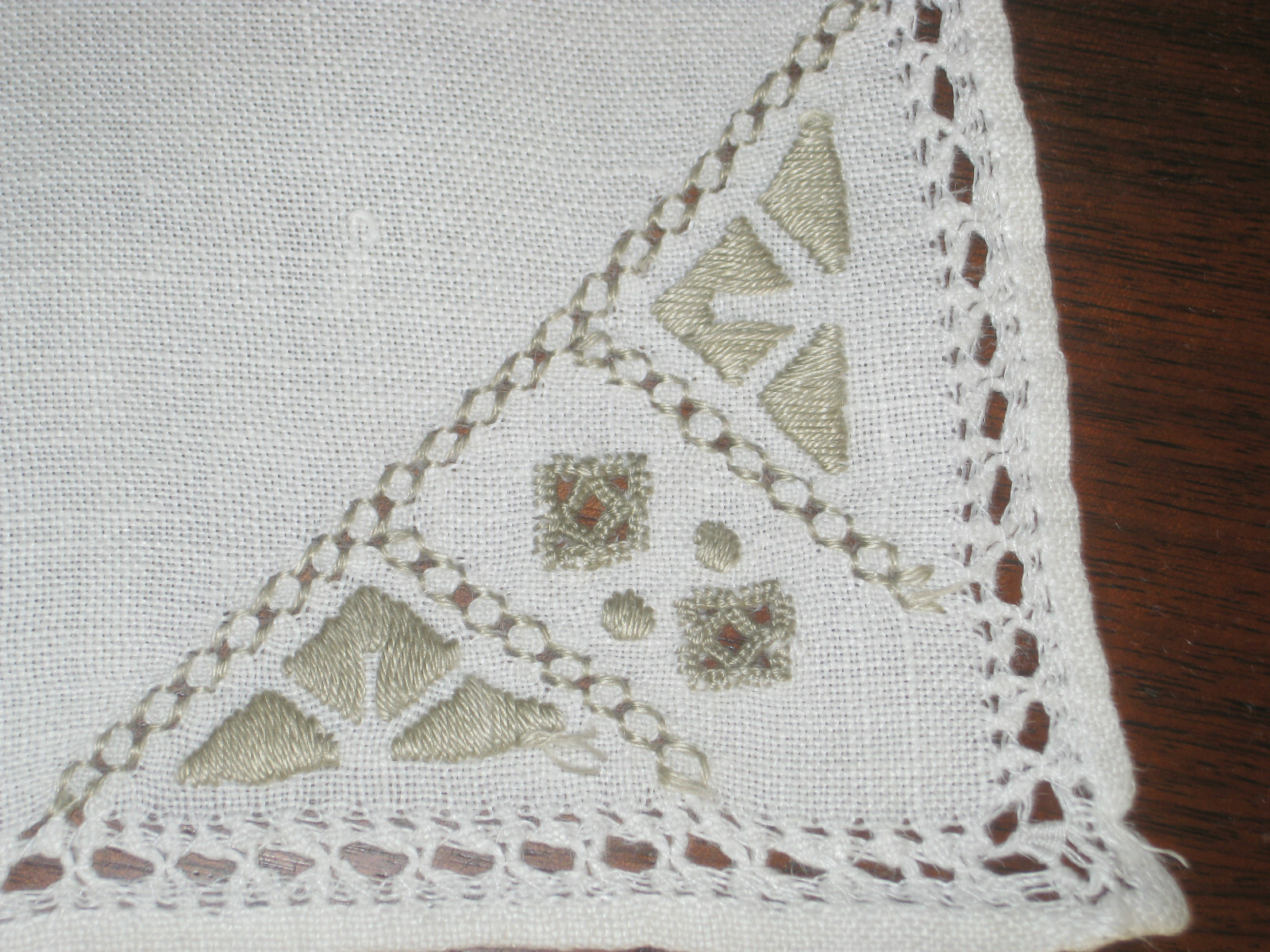 Vintage  Linen Tablecloth+4 Napkins Italian Taupe Cutwork Hand Embroidery