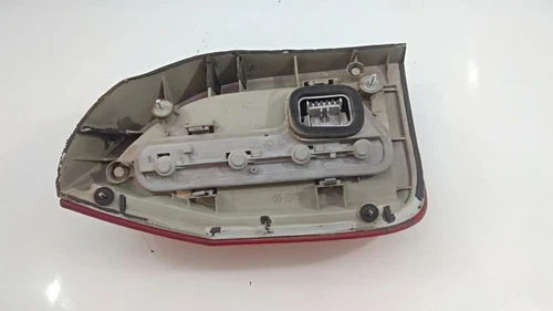 Piloto Trasero Derecho para OPEL ZAFIRA A Design Edition 2003 2523836 - Imagen 4 de 9