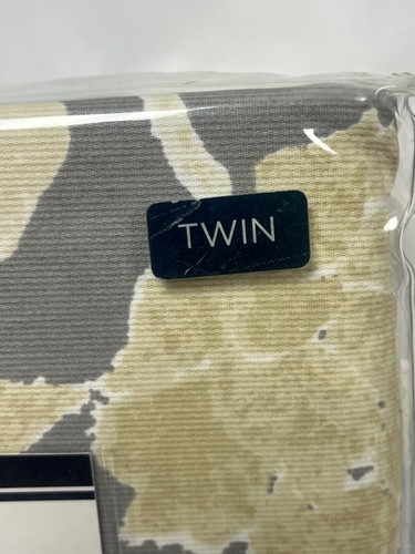 NIP TOMMY HILFIGER TWIN Size Duvet Cover & Sham Set Broadmoor Floral Gray/Cream - Picture 5 of 10