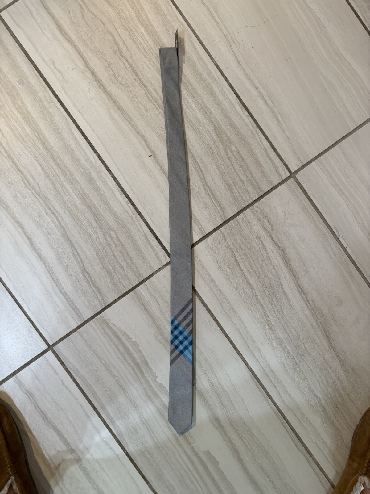 Picture 2 of 5
