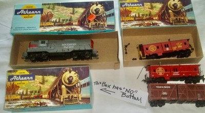 Athearn + etc   Lot of  4  + Boxes VTG   PLease -  Read description & See photos