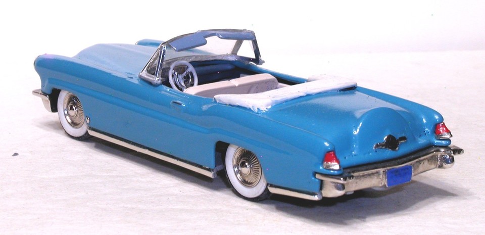 Voitures américaines 1/43: Lincoln Continental Mark V 1960 Brooklin