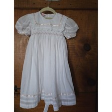 WILL' BETH Girls White Smocked Floral Heirloom Dress Pink Ribbon 4T Spec. Occas