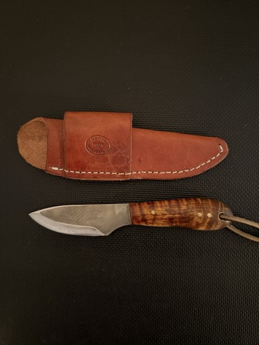 Moore Maker 7-inch Curly Maple Field Knife