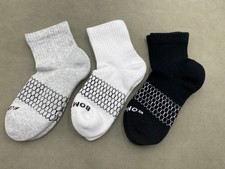 Women's Size S Bombas Honeycomb Quarter Socks White Black Gray 3 pairs