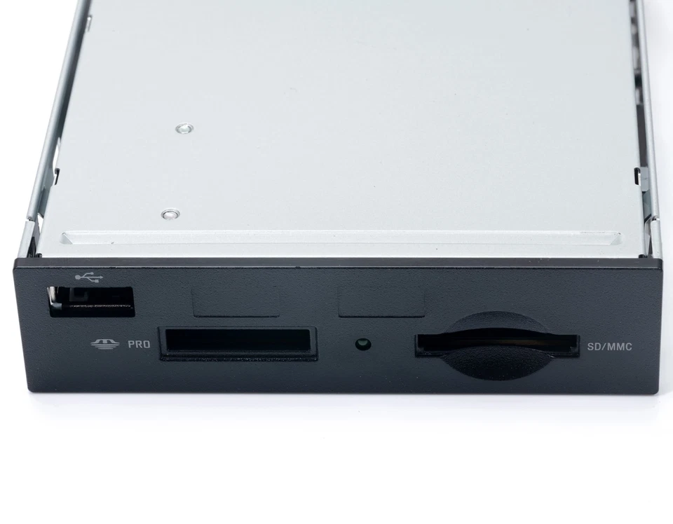 Sony MRW620-B 21-in-1 Internal Memory Card Reader/Writer 3.5" Form Factor Black - Image 3 of 4