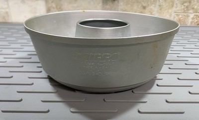 Vintage Aluminum Round Ring Pan 6-1/2''Jello Mold Ice Ring Bundt Cake