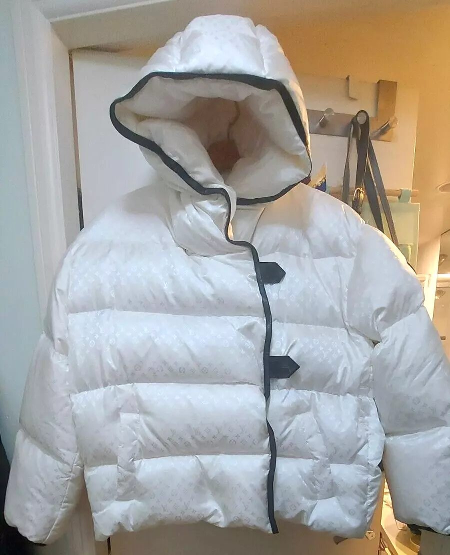 LOUIS VUITTON Hooded Goose Down Jacket Puffer Women's size 40