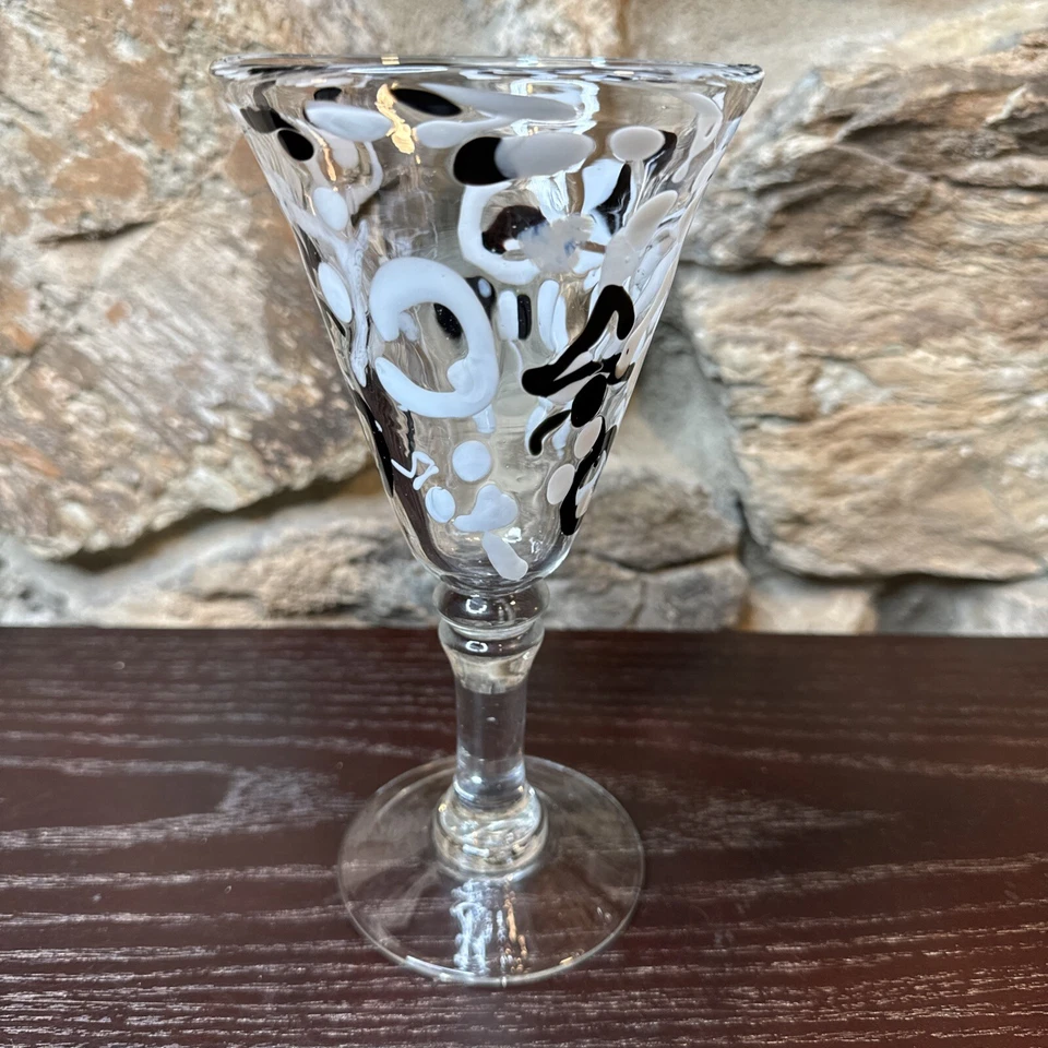 Copa de vidrio soplado a mano Amici Martini vidrio negro blanco confeti remolino 8,25" Foto 4 de 4