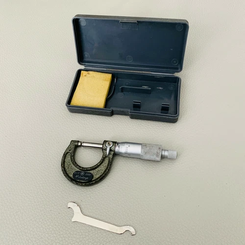 *Rare Model* Vintage MITUTOYO 0" - 1" Micrometre 103-131 M120 Made in Japan