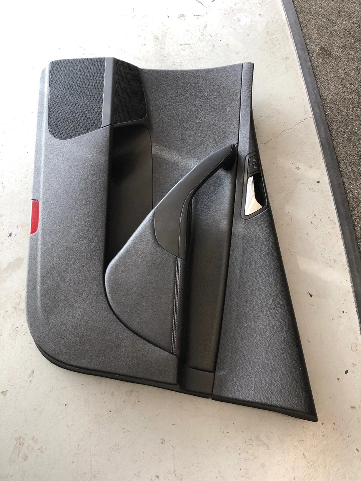 2007-2010 VOLKSWAGEN PASSAT ПЕРЕДНЯЯ ПРАВАЯ ПАССАЖИРСКАЯ ВНУТРЕННЯЯ ДВЕРНАЯ ПАНЕЛЬ ЧЕРНАЯ ОТ ОРИГИНАЛЬНОГО ПРОИЗВОДИТЕЛЯ - Изображение 4 из 4