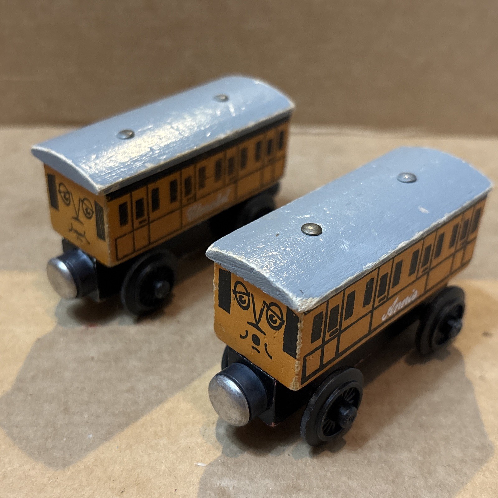 1992 Vintage Thomas & Friends Wooden Annie & Clarabel Train Coach  