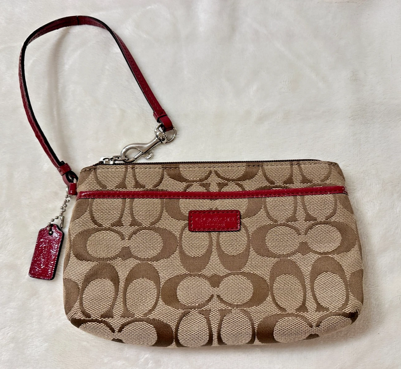 ORIGINALE COACH ~ Borsa da polso monogramma dimensioni medie ~ #F51685 ~ etichetta da appendere ~ usata in ottime condizioni!