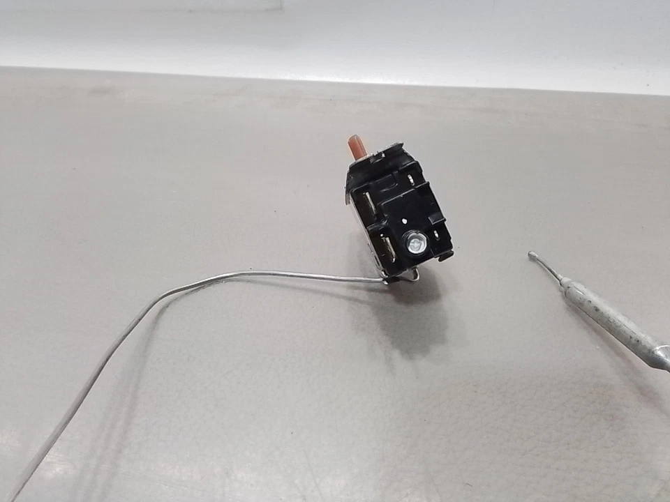 Hotpoint Refrigerator Thermostat PN: WR17X11371 - Image 3 of 4