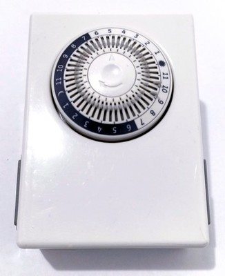 GE 2 Outlet On-Off Switch Plugin Indoor Mechanical Timer 24HR Programmable