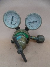 Victor Medalist Oxygen Heavy Duty Regulator , 250-125-540