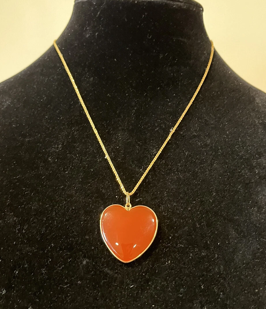 Yellow gold carnelian pendant sale