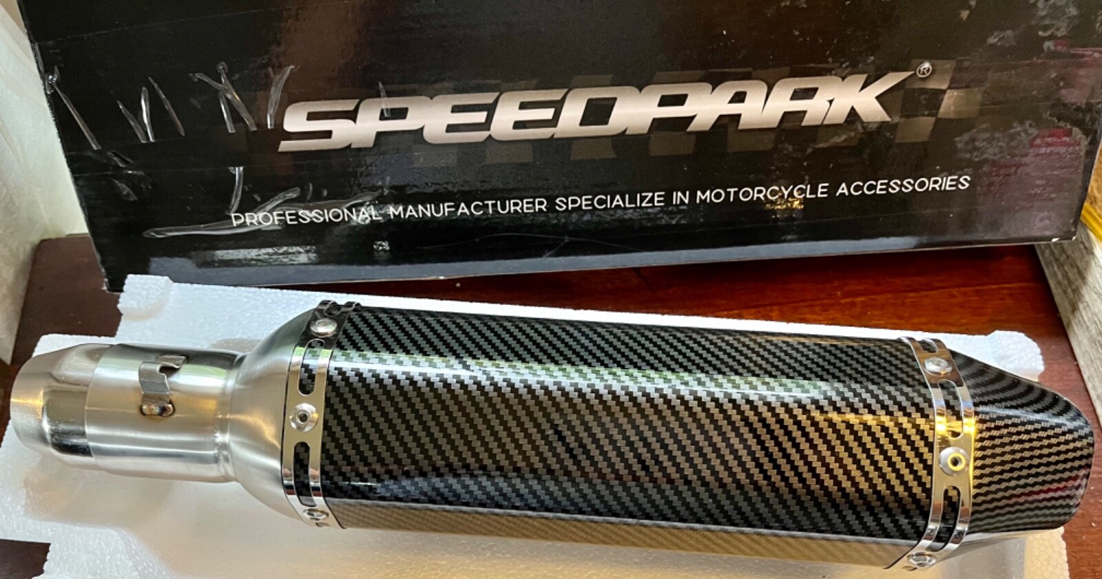 マフラー カーボンファイバーカラーユニバーサルオートバイの排気マフラーサイレンサーパイプ3851mm Carbon 3851mm