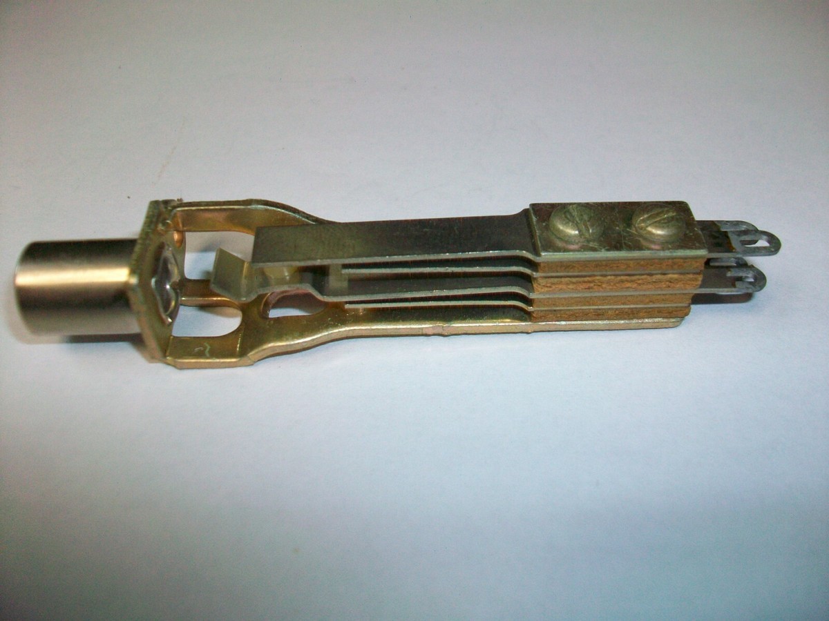 SWITCHCRAFT 1/4