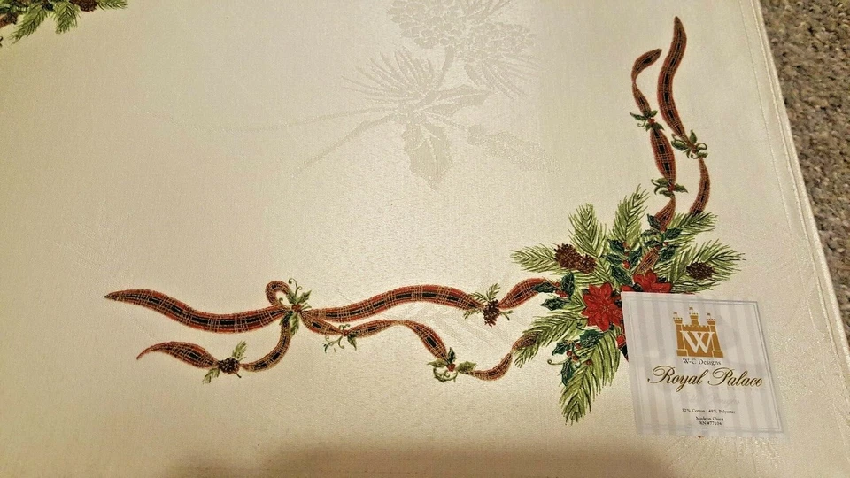 Vintage NWT 2006 JC Penney "Holly Boughs" Set of 4 Placemats Christmas - Image 2 of 4