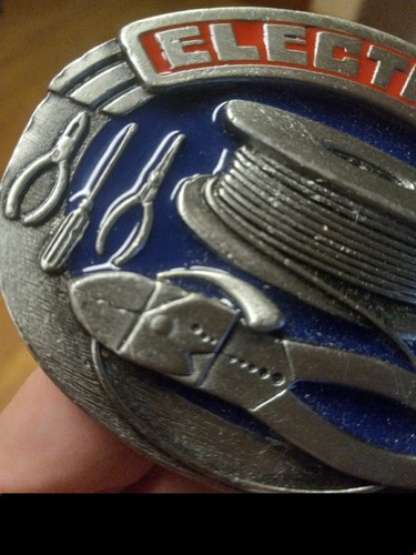 Siskiyou Buckle Co. Inc. Proud to be an Electrician 1992 Enameled belt buckle - Picture 7 of 8