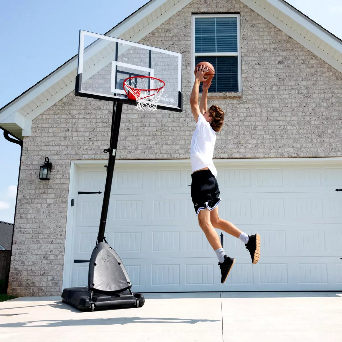 Spalding 54 Portable Basketball System Adjustable Hoop Backboard Angled  Pole