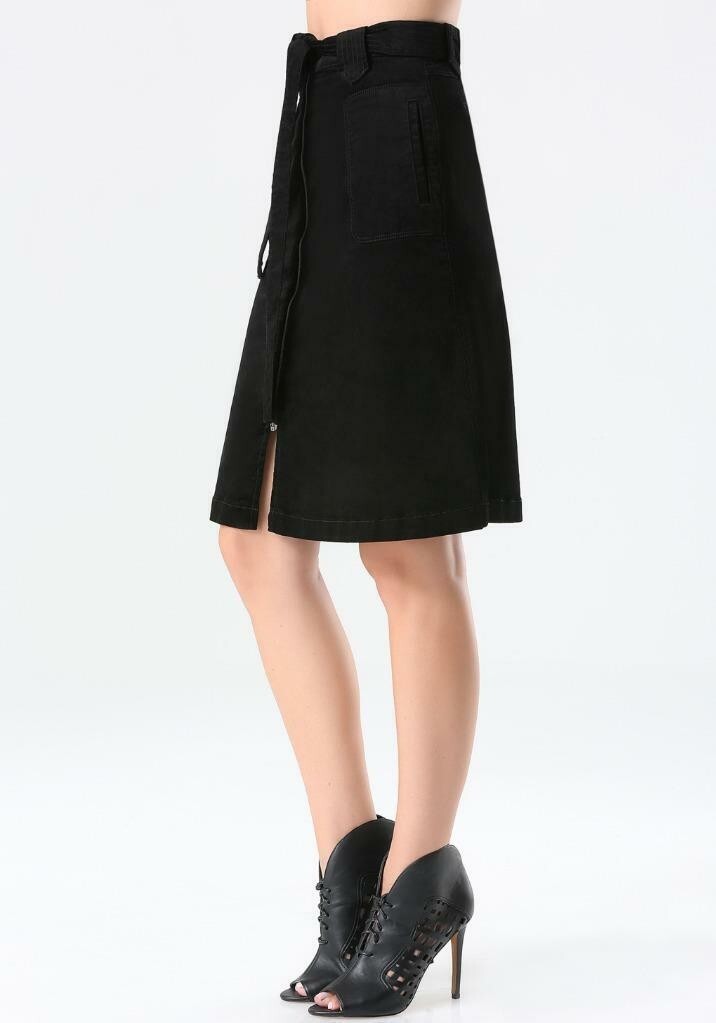 Bebe Black Corduroy A-Line Skirt w Front Zip, Pockets and