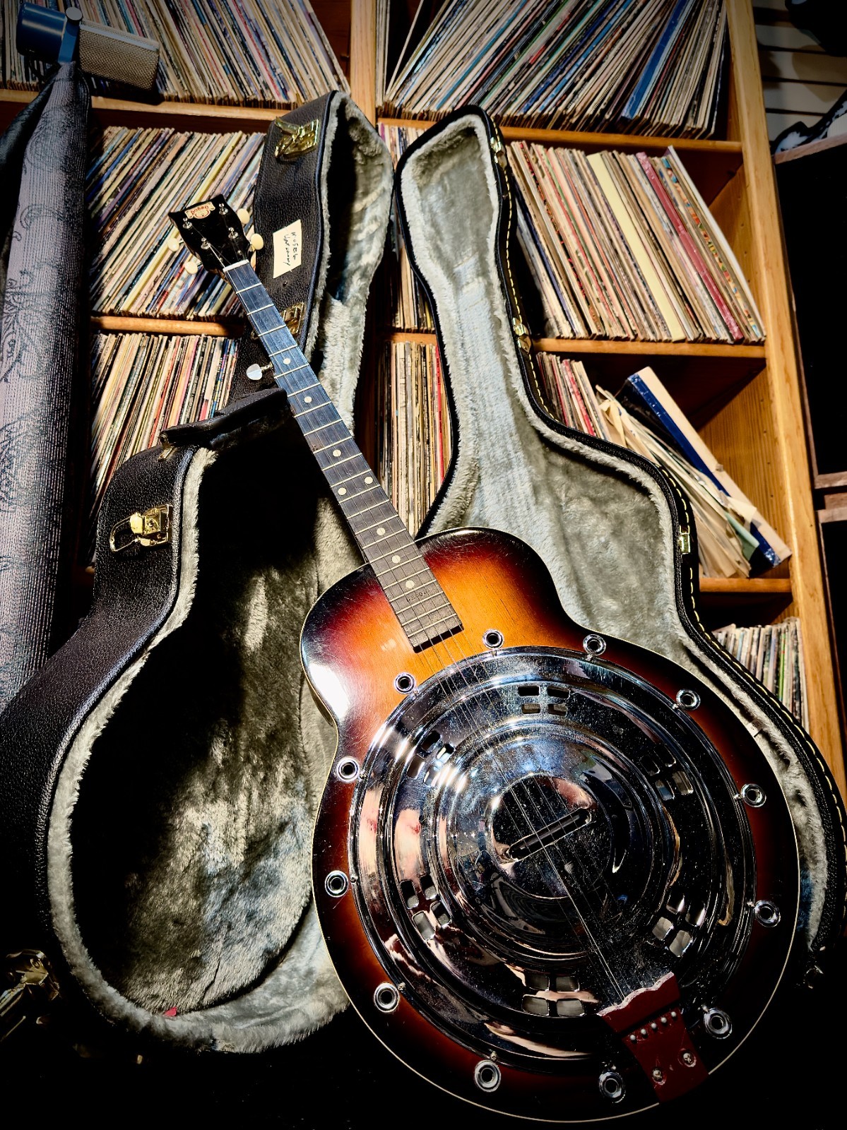 Rare 1966 Mosrite Dobro 33T Tenor: The Ultimate "Mobro" Unicorn for Your Collect