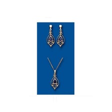 Ensemble boucles d'oreilles et pendentifs saphir en or jaune massif poinçonné...