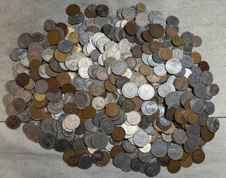 Huge 10 lbs of repeat Foreign / World Coins & US tokens WYSIWYG Wholesale lot