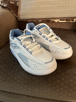 Curves for Women Sneakers Ladies Fitness Shoes Size 8.5 White & Blue Leather