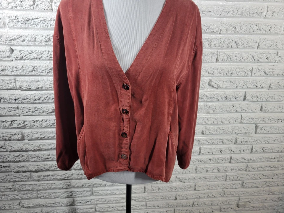 Top Click Color Me de algodón para mujer XXL Plus alto bajo botón marrón ligero Foto 4 de 4