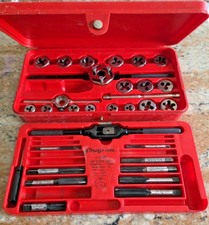 SNAP-ON TD-2425  TAP & DIE SET MADE IN USA