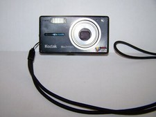 Kodak V530 Easy Share Black 5.0 Mega Pixel Digital LCD Camera with 3x Optical Zm