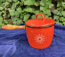 Vintage Country Cookery By Sterno  4.25 Diameter  2 Cup capacity Made In U.S.A