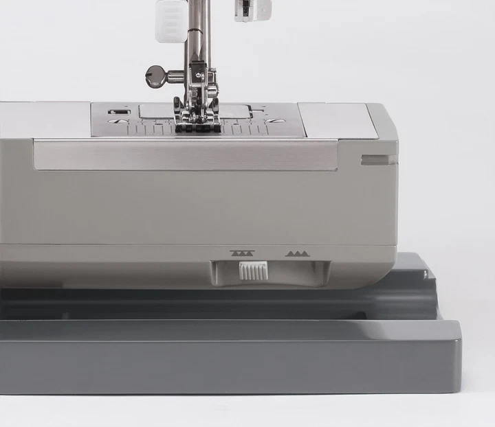 Singer 4411 Heavy Duty Sewing Machine - Image 4 of 4