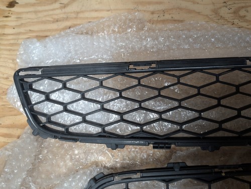 2005-2006 Infiniti G35 G35x SEDAN Front Lower BOTH Bumper Grilles - Factory SET - Picture 5 of 14