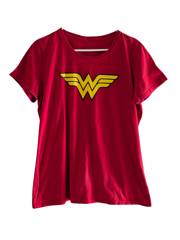 DC Comics Wonder Woman Women's T-Shirt, Red, Size Large, Short Sleeve, Crew Neck