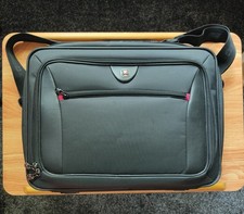 Wenger Swiss 16" Laptop Computer Case Shoulder Bag/Messenger Briefcase
