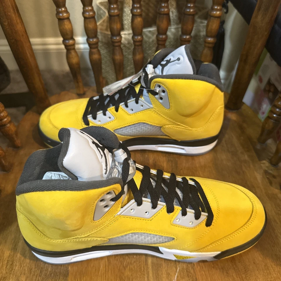 Air Jordan 5 Retro T23 2025 Tokio Talla 10 Foto 2 de 4