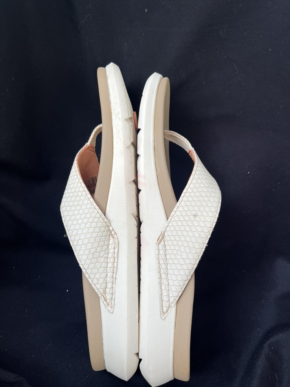 earth origins thong sandals