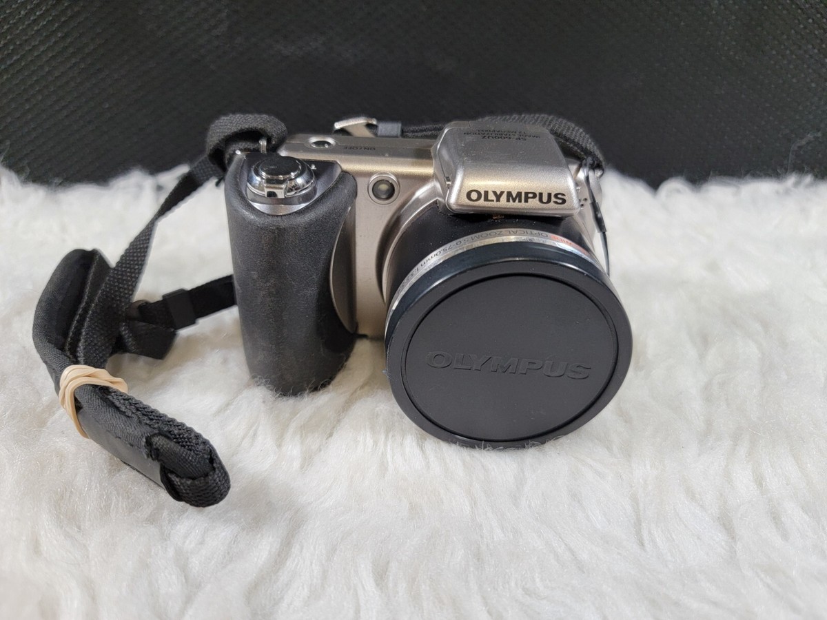 Olympus SP Series SP-600UZ 12.0MP Digital Camera - Silver