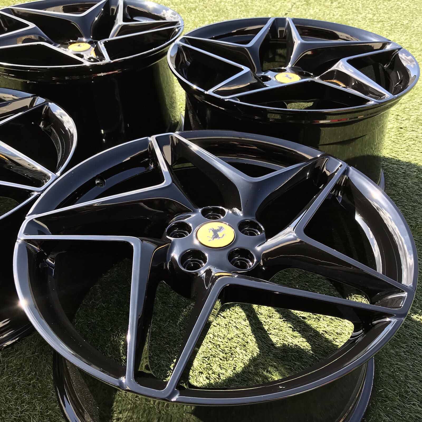 20" FERRARI F8 TRIBUTO WHEELS RIMS OEM STOCK 2021 SET 488 BLACK GENUINE