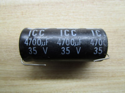 Конденсатор 35v 4700
