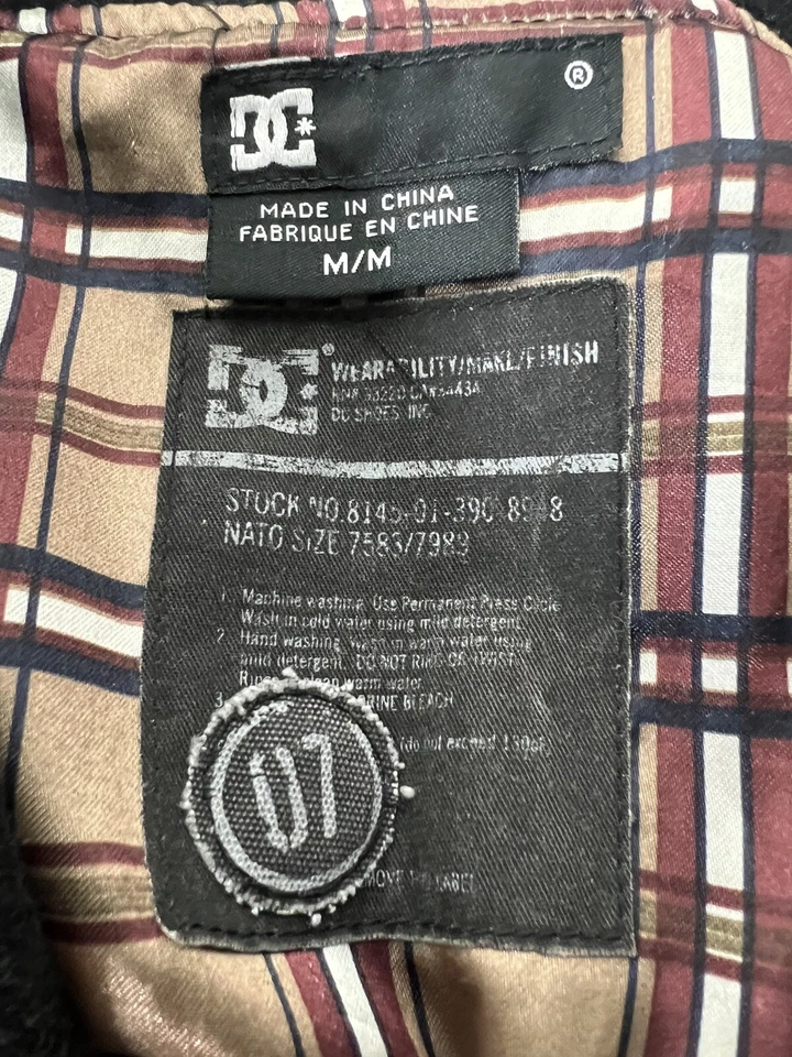 DC Women's Black peacoat JACKET Blazer Size M WOOL BLEND - Image 3 of 4