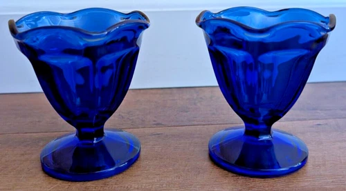 2 Vintage Anchor Hocking Cobalt Blue Ice Cream Parfait Sundae Dessert Cups 4"