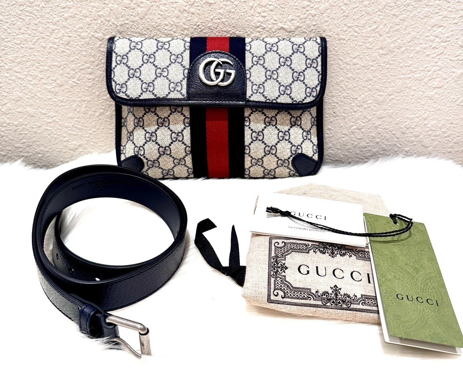 Sac ceinture Gucci GG Supreme gris NEUF