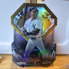 Topps 2022 Series 1 Derek Jeter Diamond Greats Die-Cuts DGDC-18 Yankees