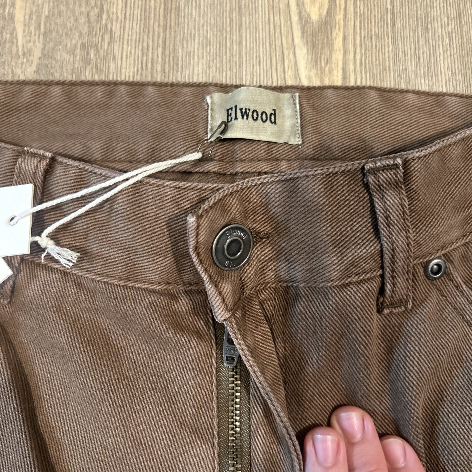NEW - Elwood Alameda Twill Pants (Men’s Medium, Dull Brown, ST#00001)