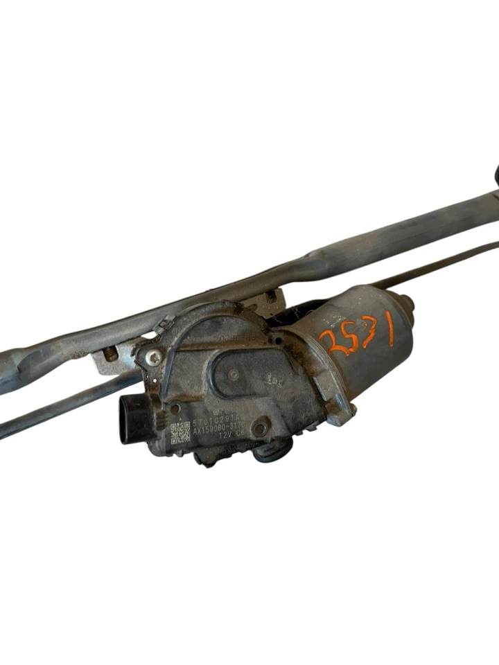 12 13 14 15 16 17 18 19 20 21 22 23 CARGADOR ESDGE Motor limpiaparabrisas delantero Foto 3 de 4